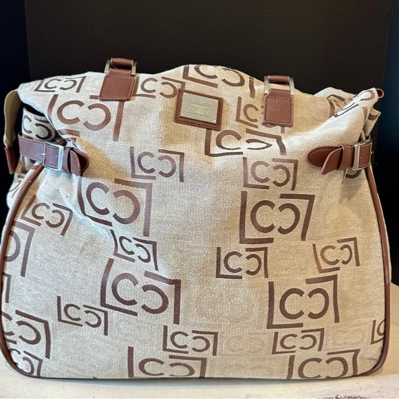 Le Chateau Beige and Brown Travel Bag - Picture 2 of 4